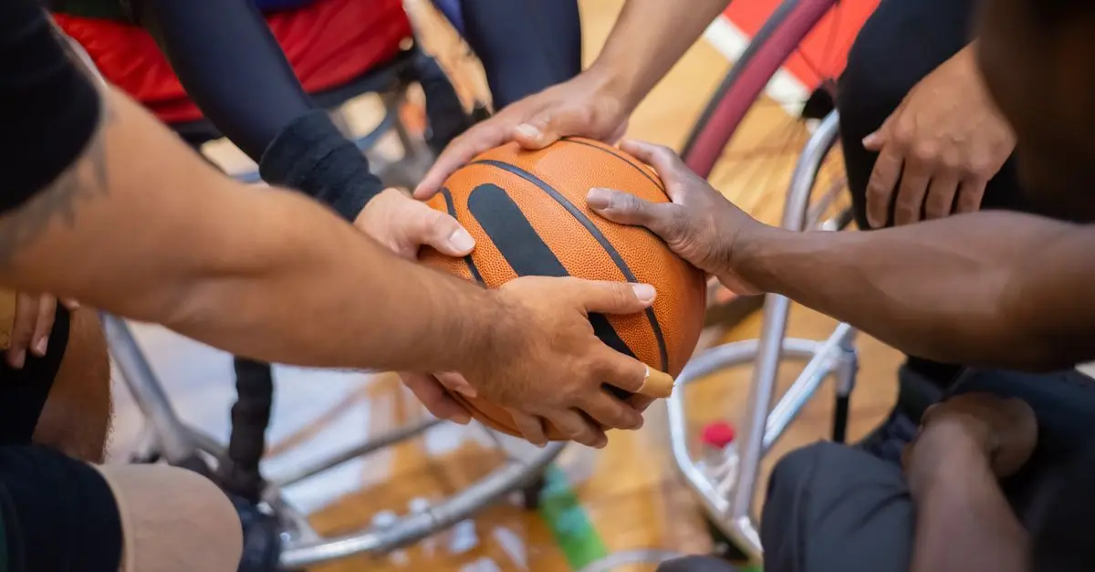 Understanding the Basics of Team Dynamics in Professional Sports