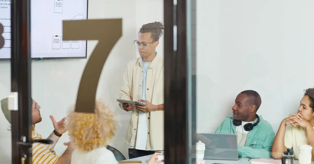 5 Strategies for Effective Team Communication in Professional Sports