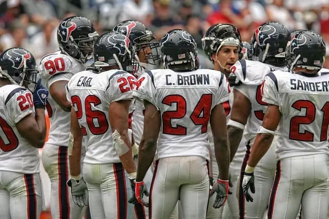 10 Essential Tips for Enhancing Team Communication in Pro Sports